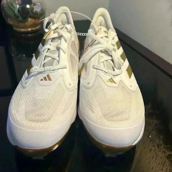 NEW Adidas Pure Hustle MD Women's TPU Softball Cleats Gold/White Size 11.5 - Picture 2 of 5